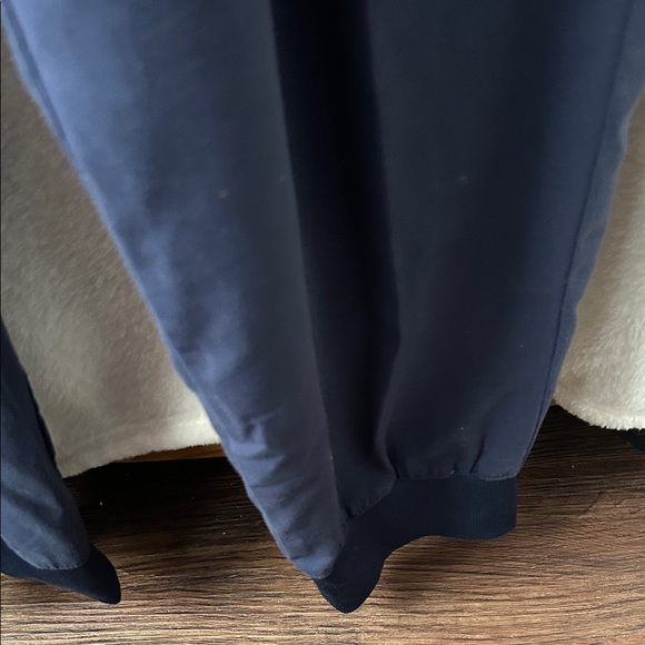 Beyond scrubs 7 pocket elastic and drawstring navy Pants - Picture 7 of 10